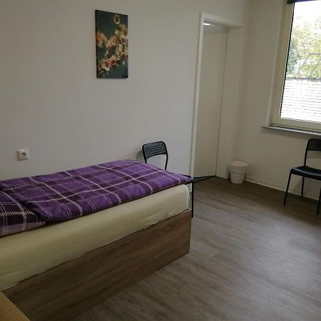 Haupthaus Moeblierte Zimmer Mit Eigenem Bad อูลเซิน ภายนอก รูปภาพ